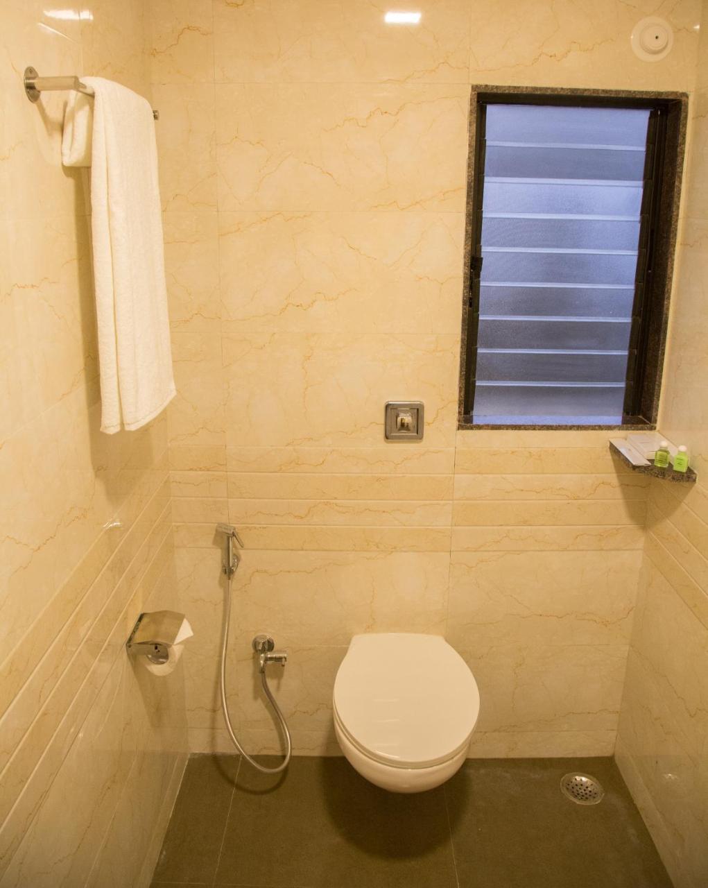 Hotel Nirvana 阿里巴格 外观 照片
